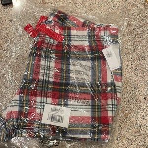 NWT old navy women’s medium flannel ph shorts